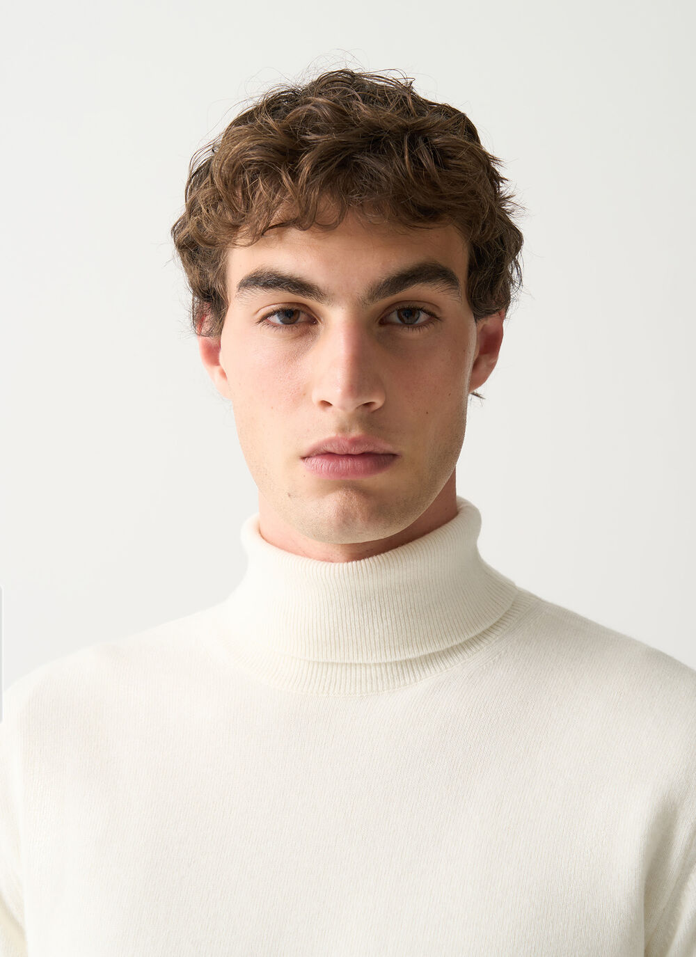 Fine knit polo-neck jumper  image number 2