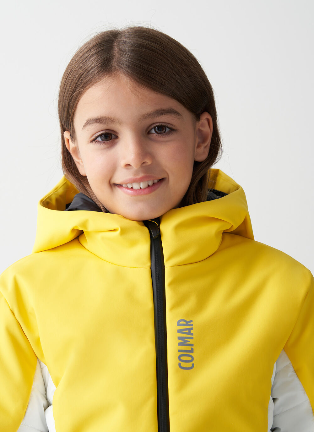 Charming girl's ski jacket image number 2