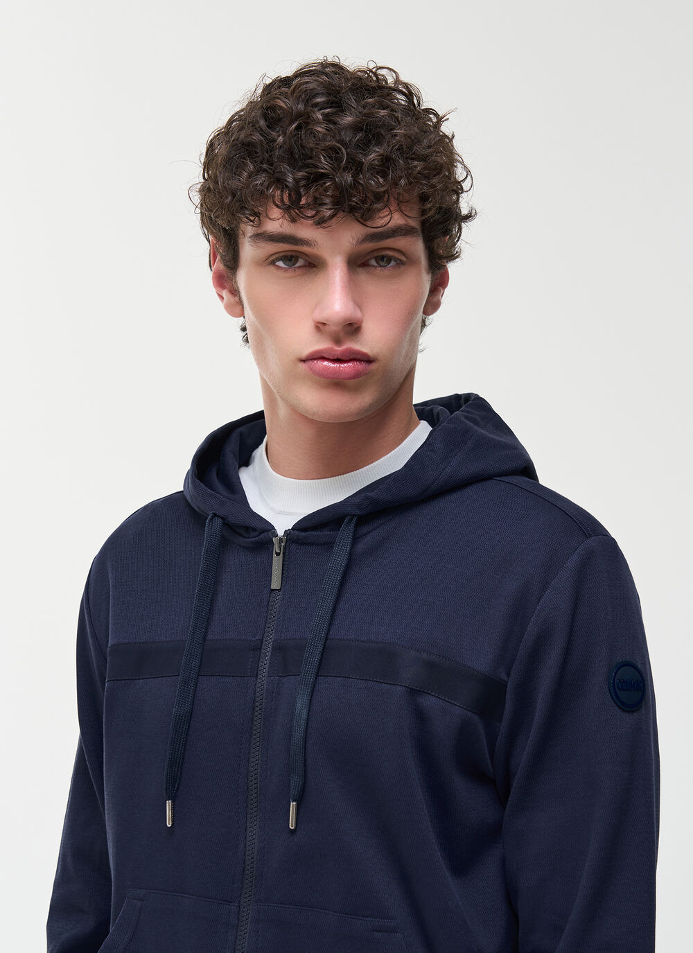 Hoodie in piqu&eacute; fabric image number 2