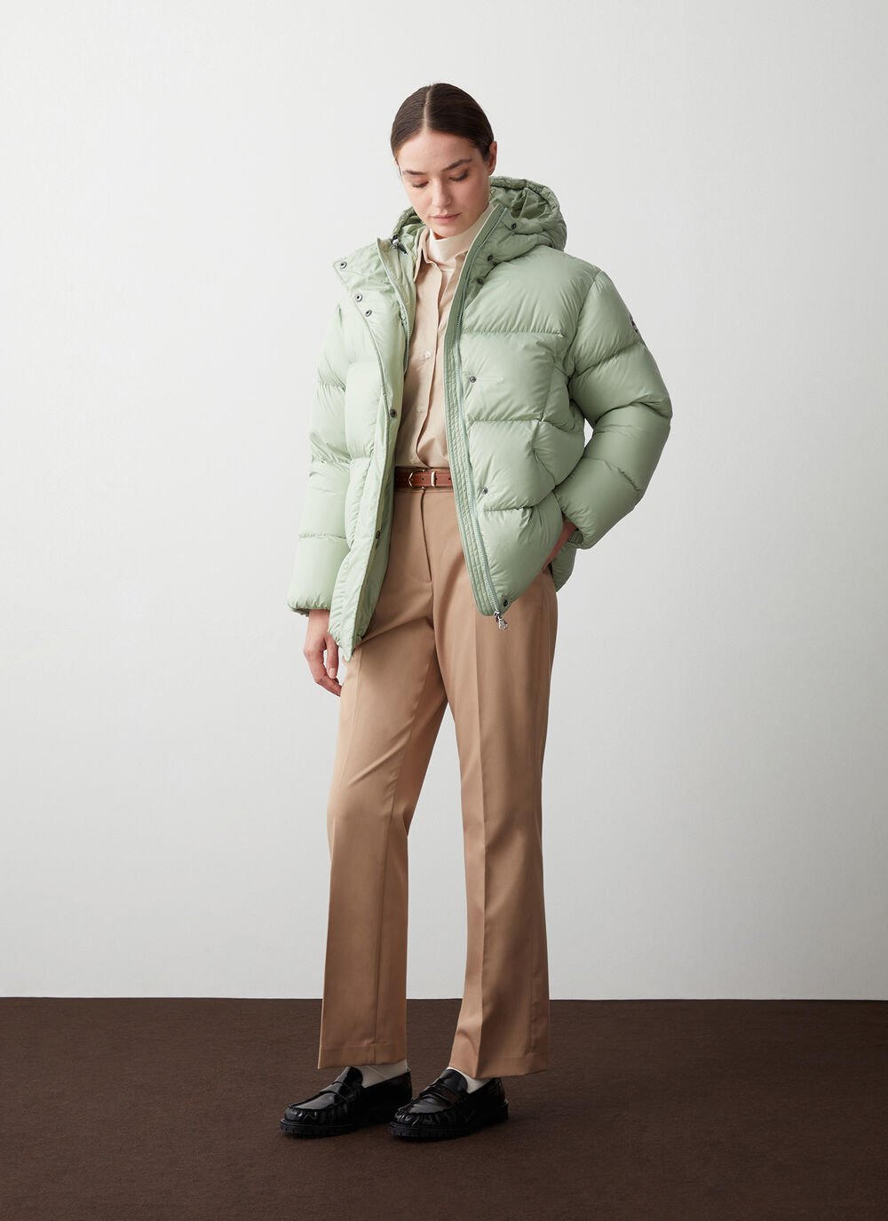 Plum&iacute;fero oversize con capucha image number 0