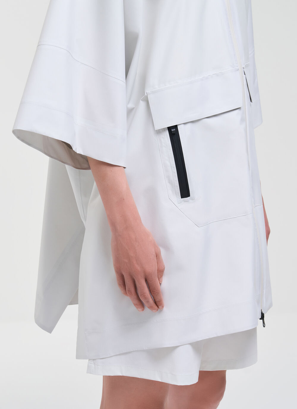 Windproof Cape image number 2