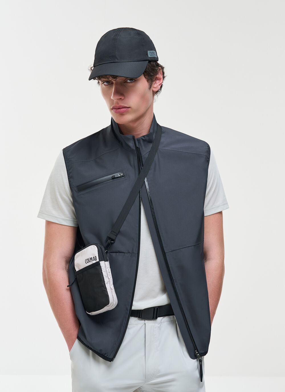 Waterproof Smartphone Case image number 1