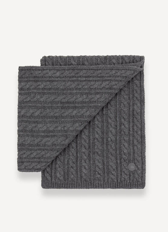 Unisex cable-knit scarf