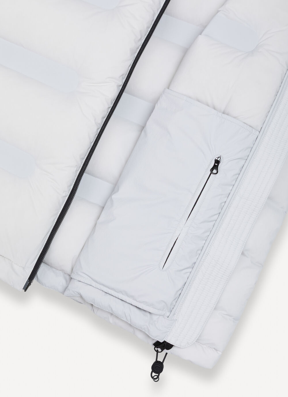 Matte gilet with diagonal design  image number 6