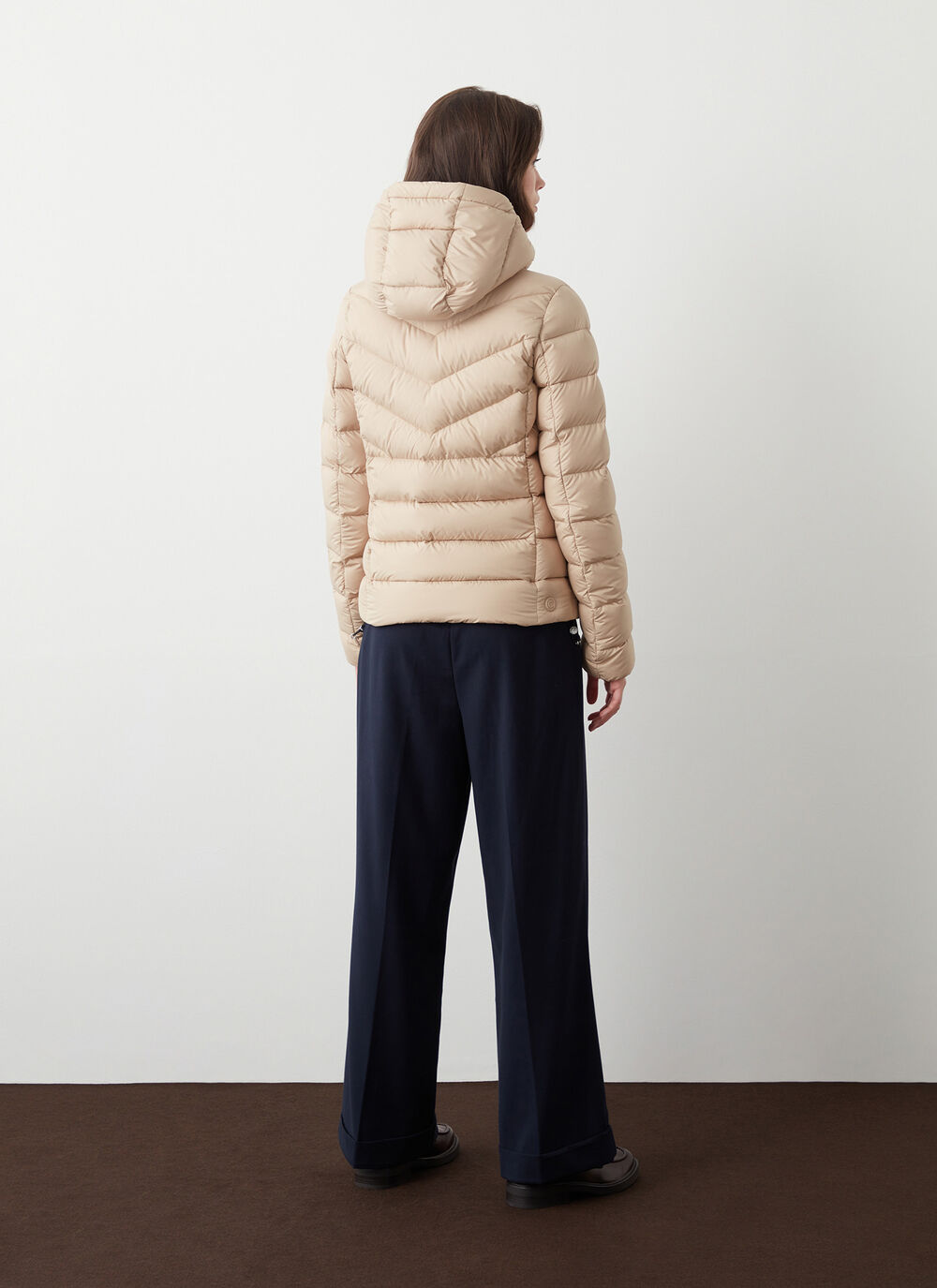 Down jacket with fixed hood in matt fabric image number 3