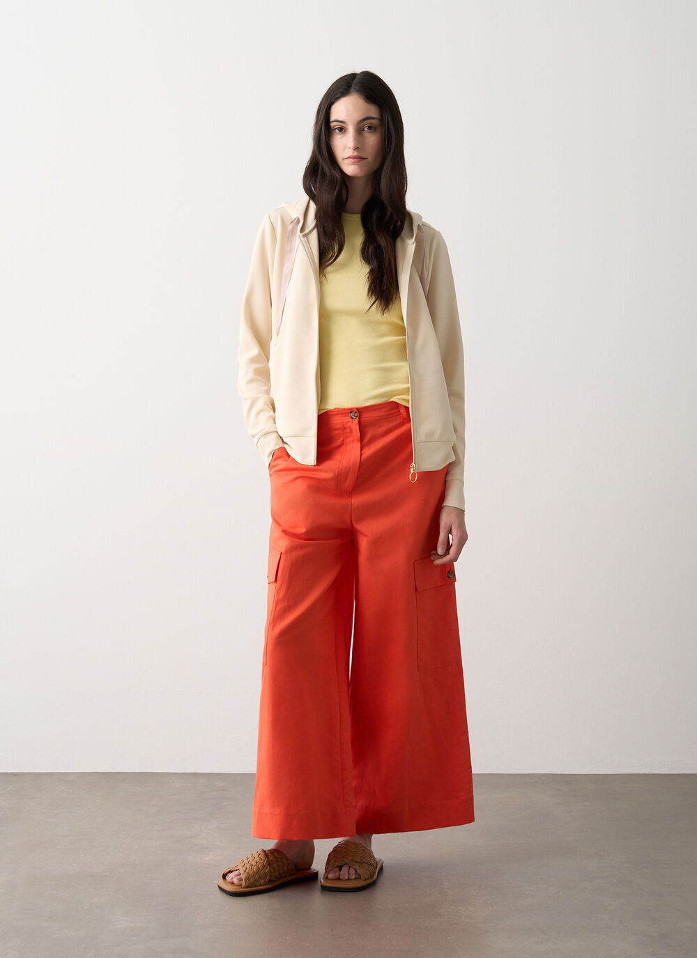 Felpa con zip e cappuccio image number 1