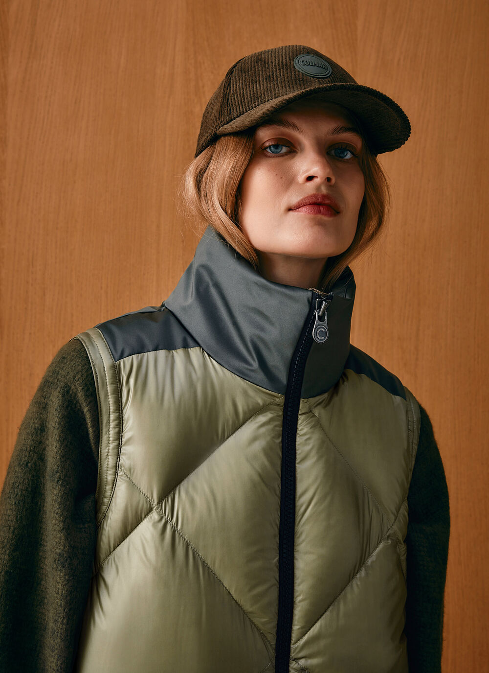 Colour-block down-padded maxi-vest image number 2