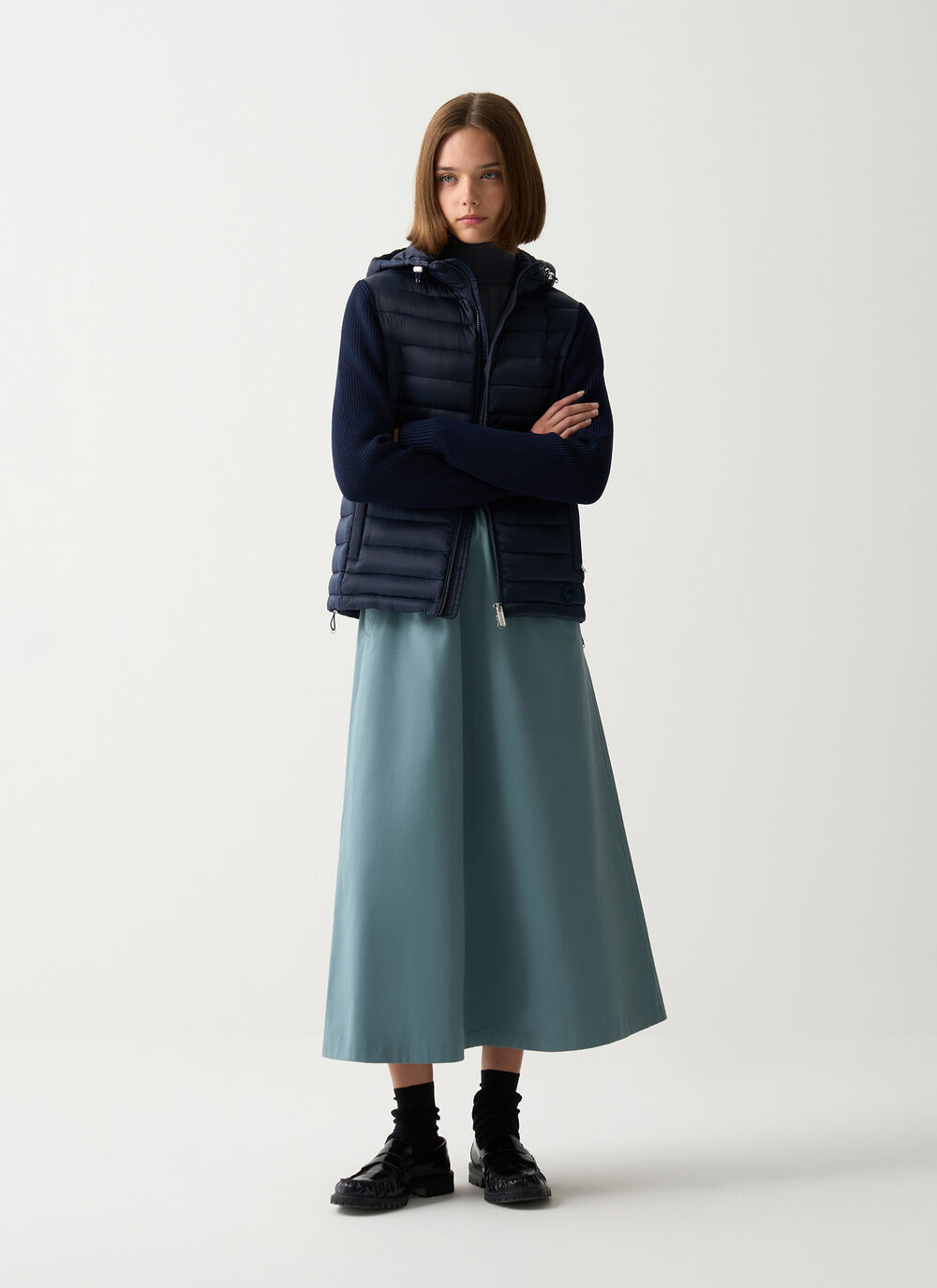 Hooded jacket with knit sleeves image number 0