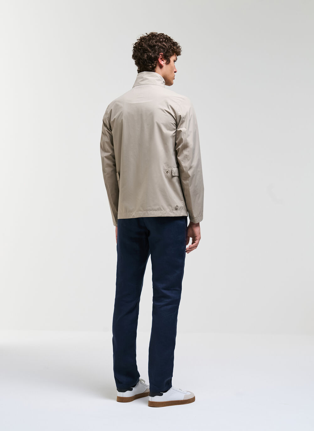 Waterproof field jacket image number 3