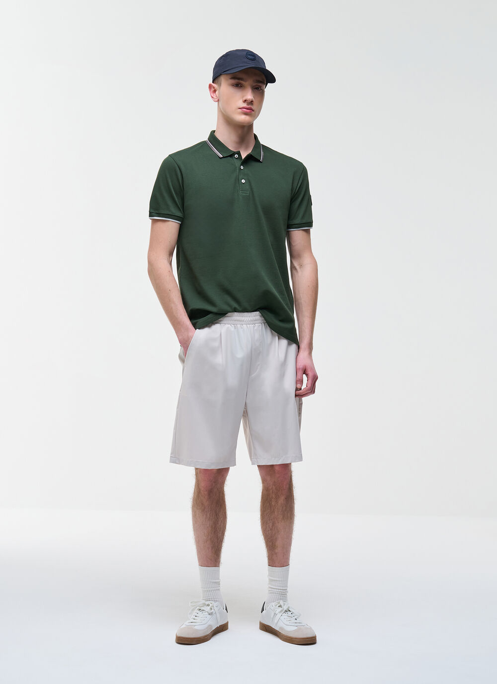 Poloshirt aus dreifarbigem Stretch-Pikee image number 1