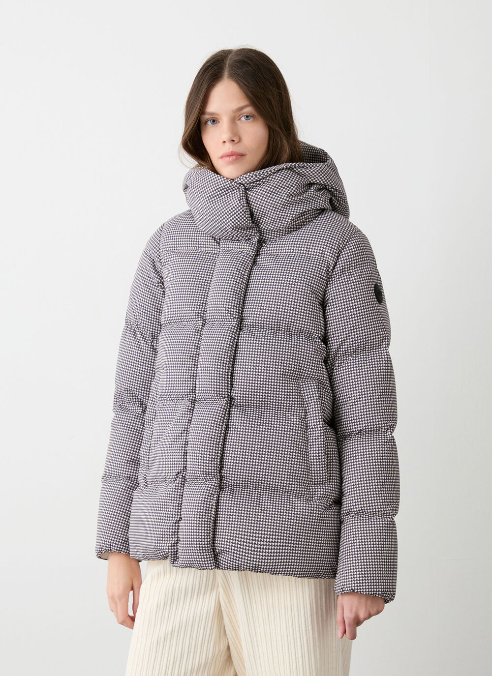 Houndstooth down jacket with maxi-hood image number 1