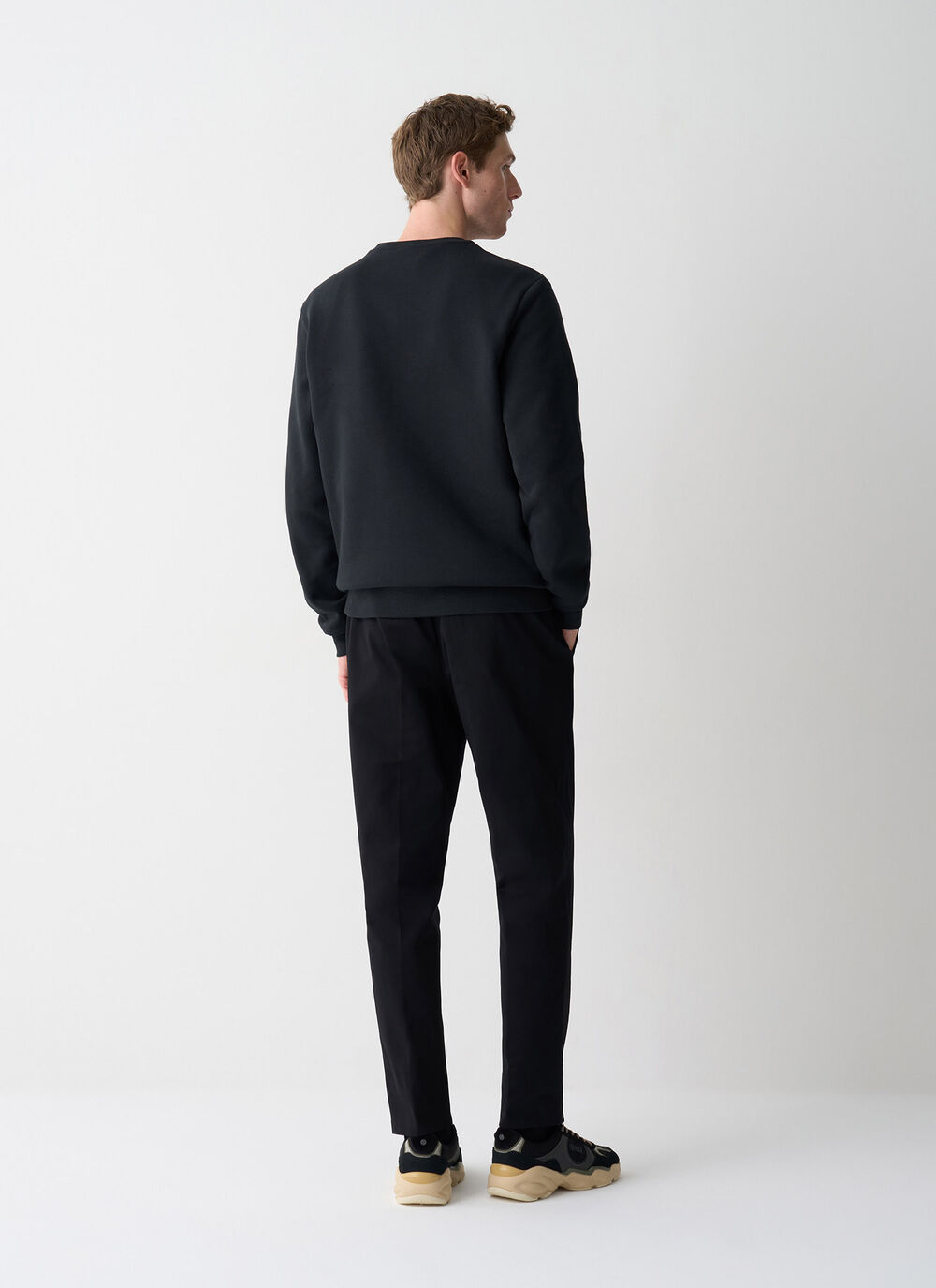 Sweatshirt with breast pocket image number 3