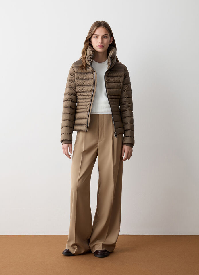 Fitted down jacket with knit cuffs image number 0