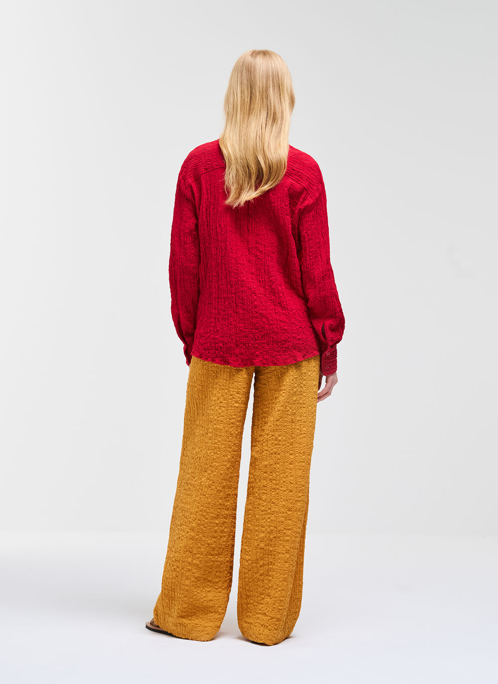 Shirt in crinkled fabric image number 4