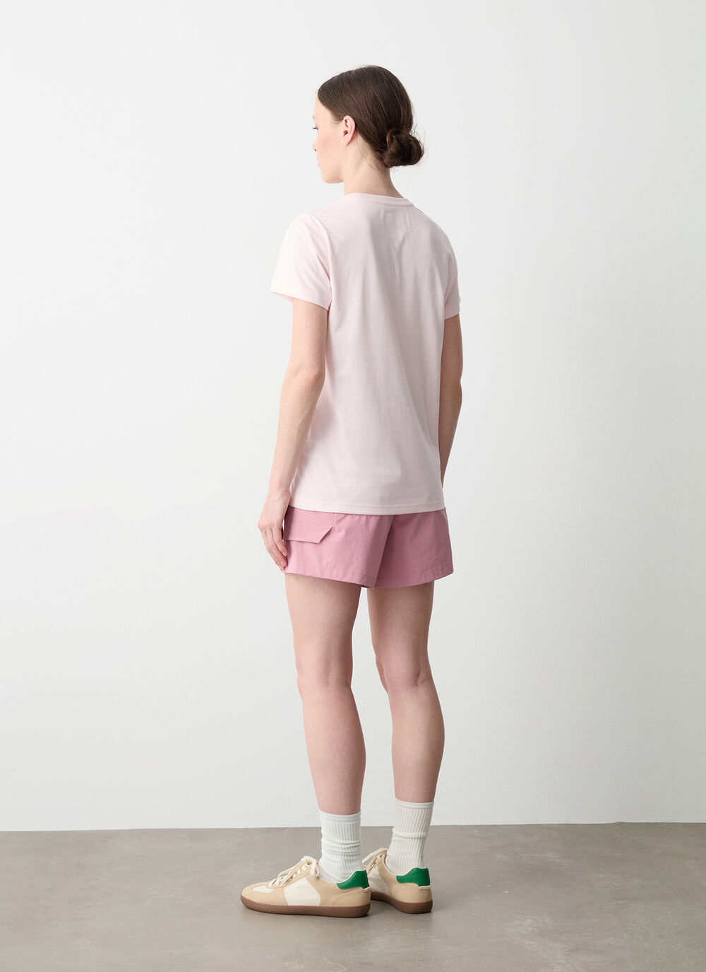 Short-sleeved branded T-shirt image number 3