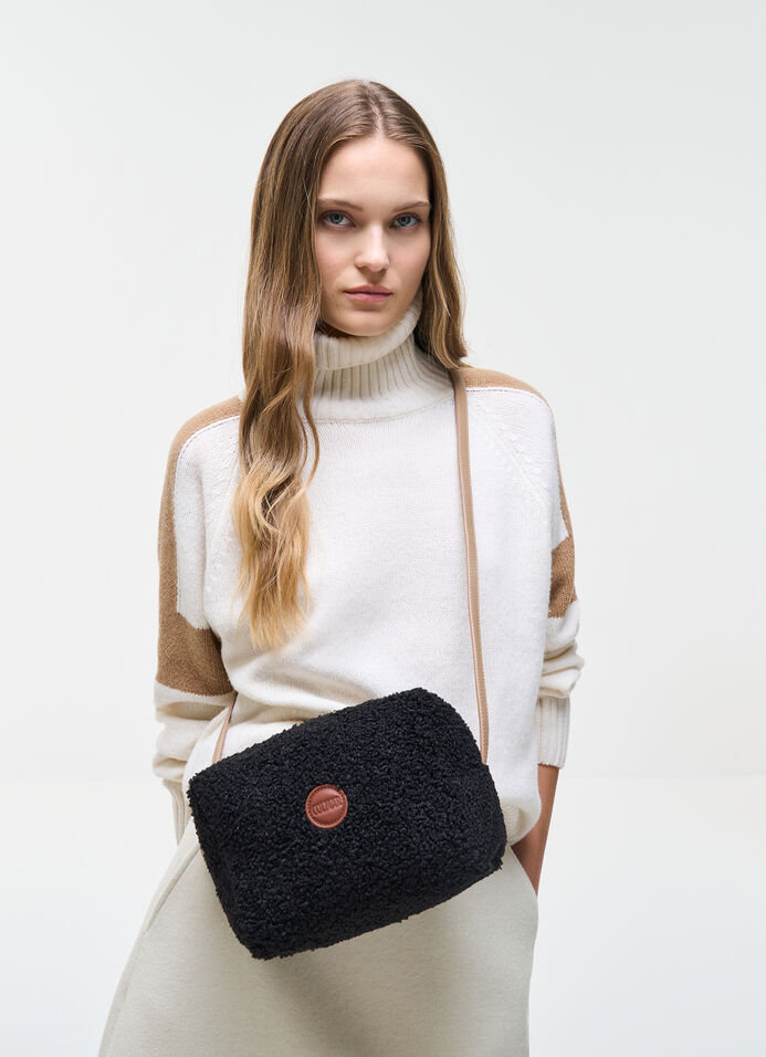 Bolso crossbody efecto peluche