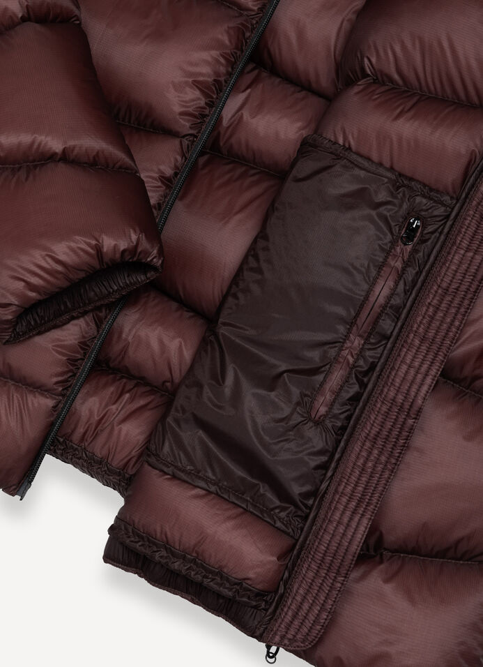 Hooded down jacket with wavy quilting image number 6