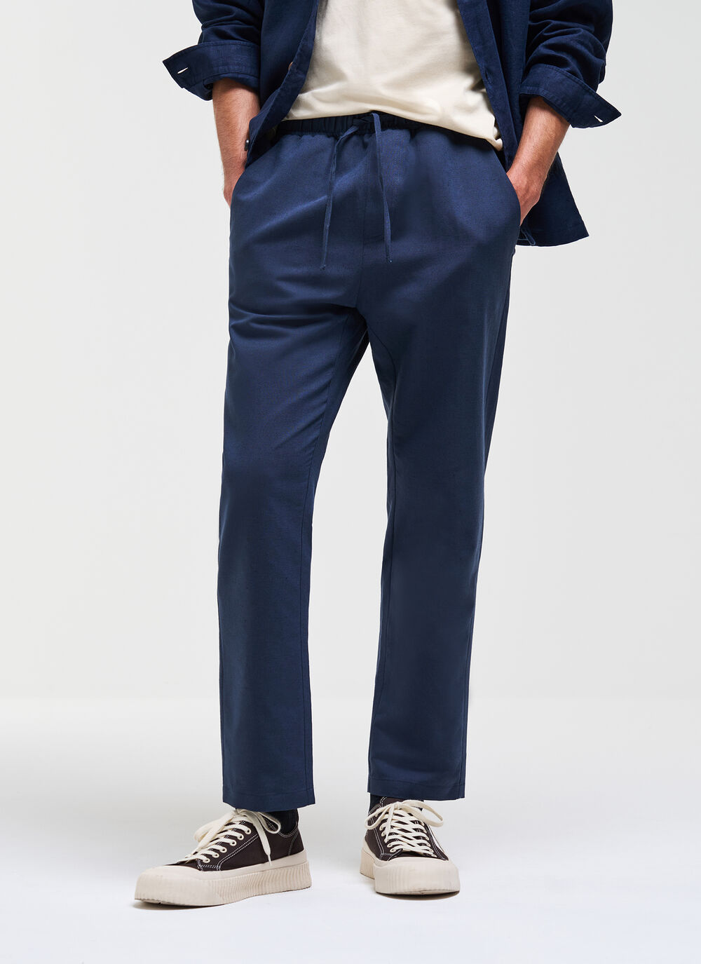 Pantaloni con coulisse in lino image number 1