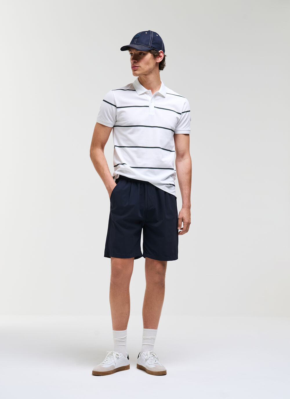 Striped piqu&eacute; polo shirt  image number 1