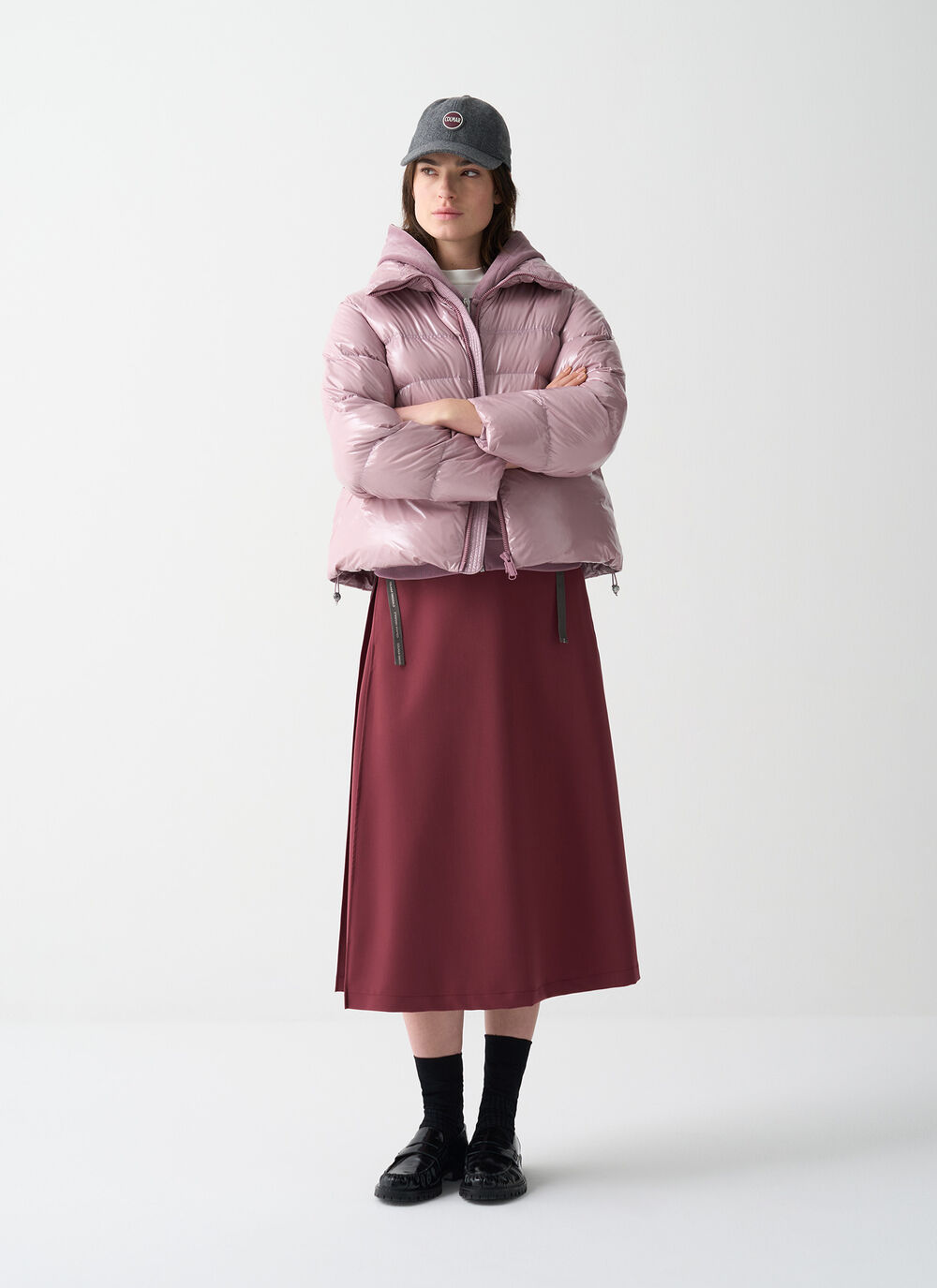 Gl&auml;nzende Daunenjacke mit hohem Kragen image number 0