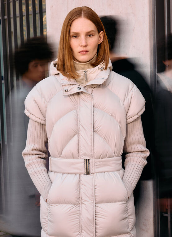 Short sleeve down jacket with belt