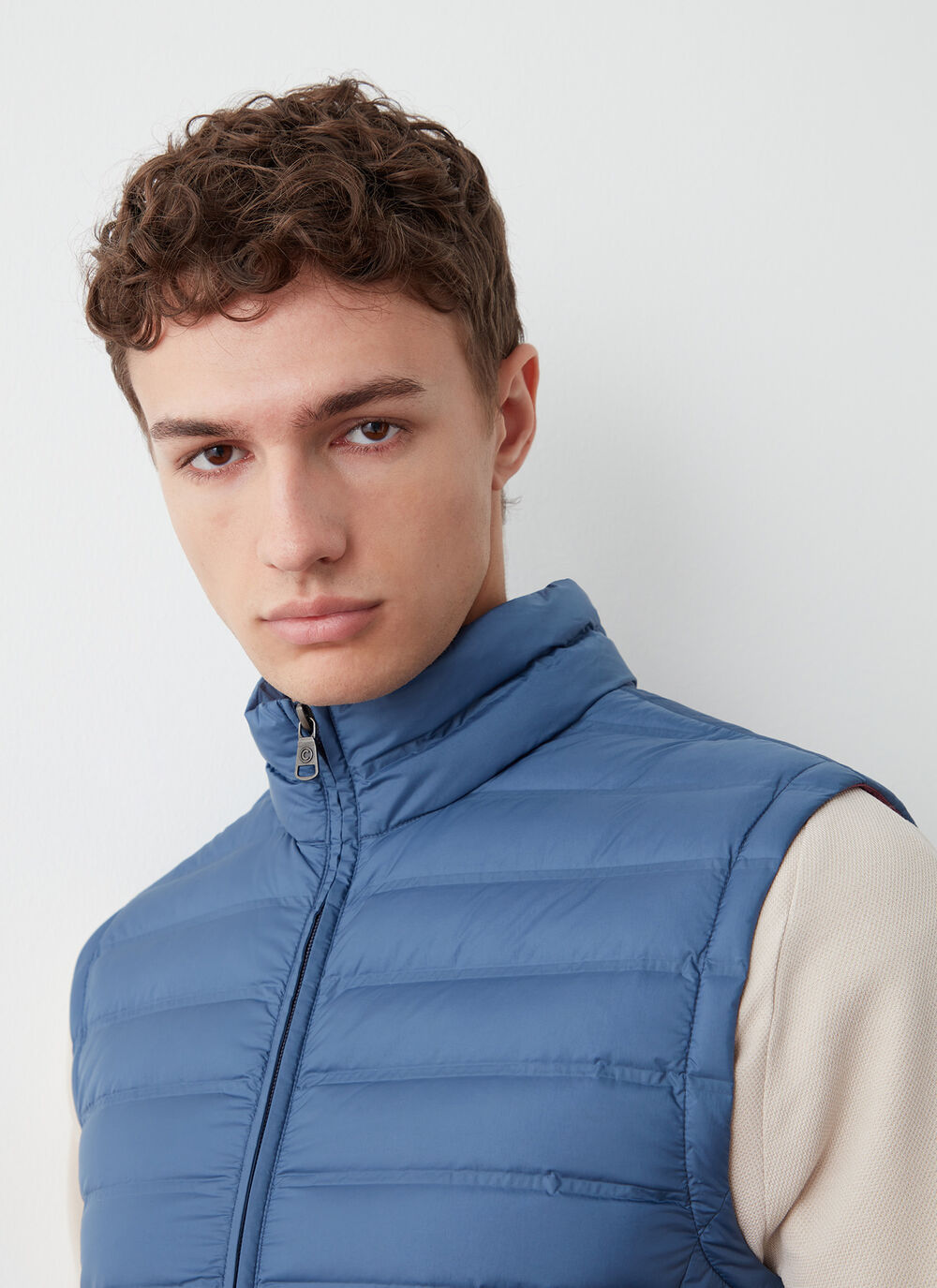 Down vest with seamless quilting image number 2