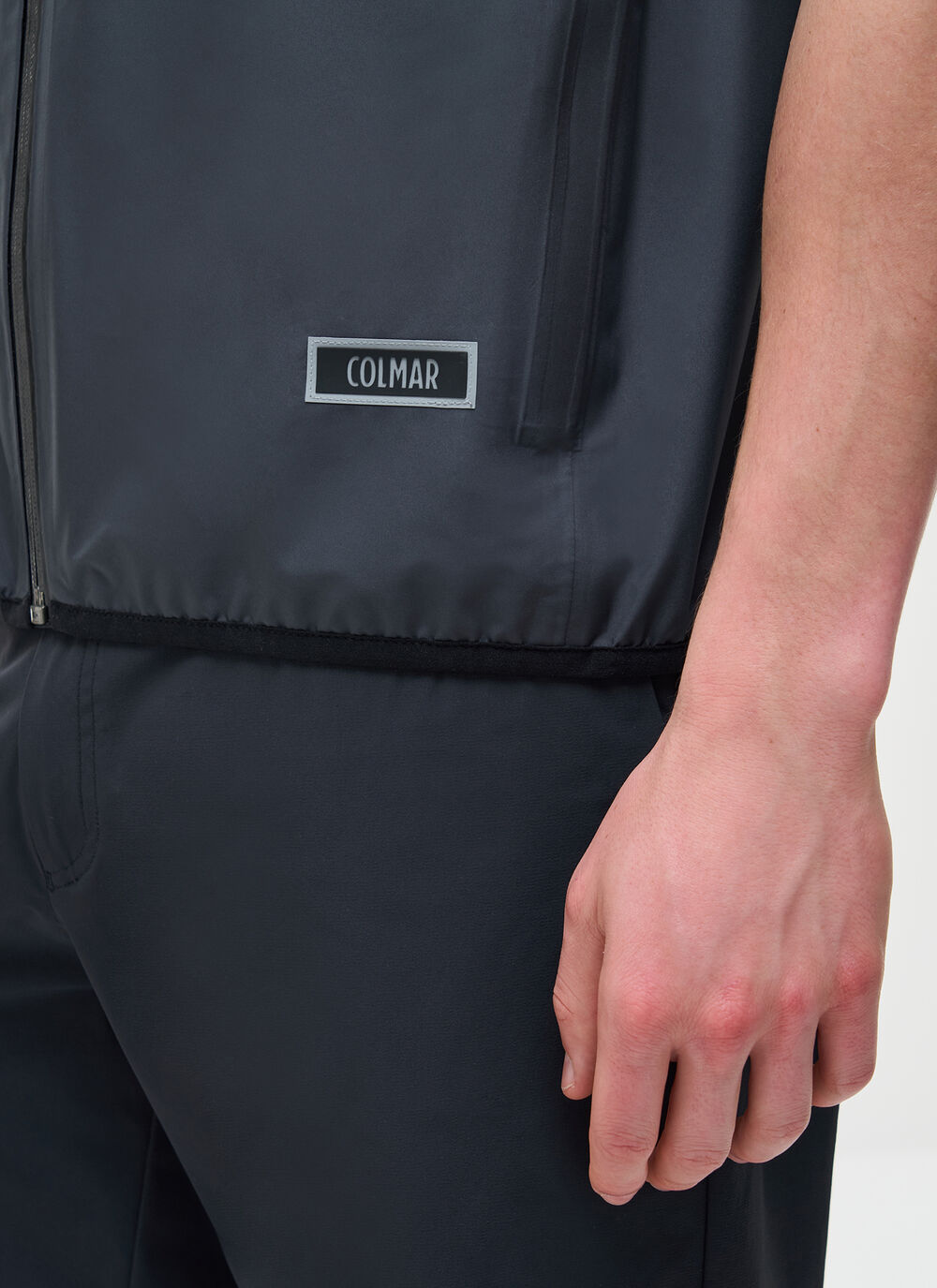 Windproof vest image number 2