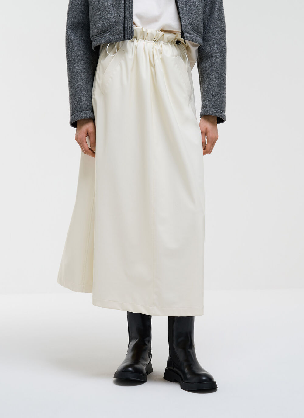 Jupe midi en similicuir image number 1