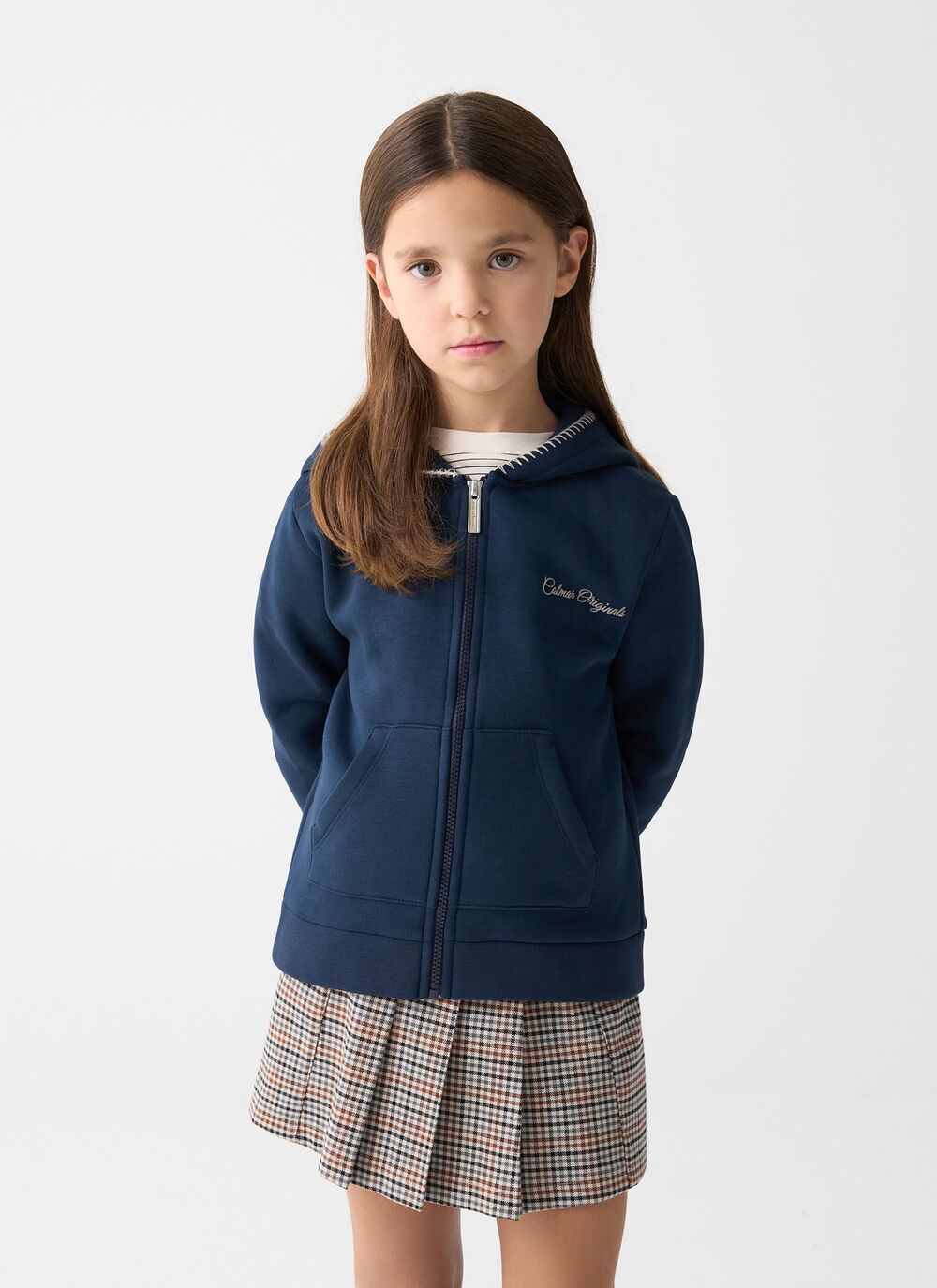 Hooded sweatshirt with embroidery image number 0