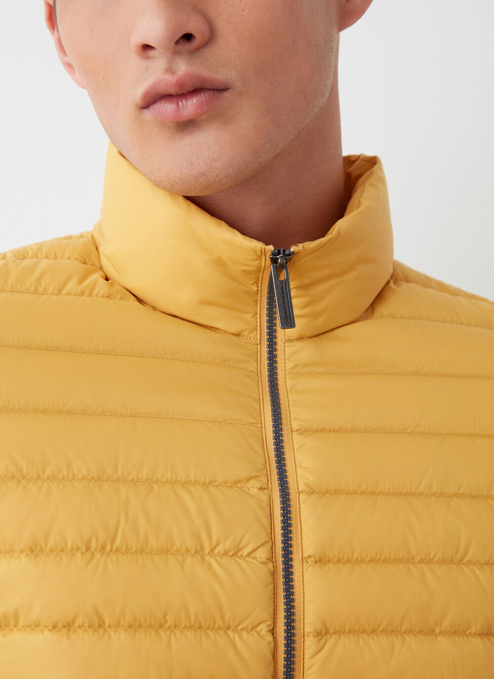 Sporty down jacket with padded collar image number 2