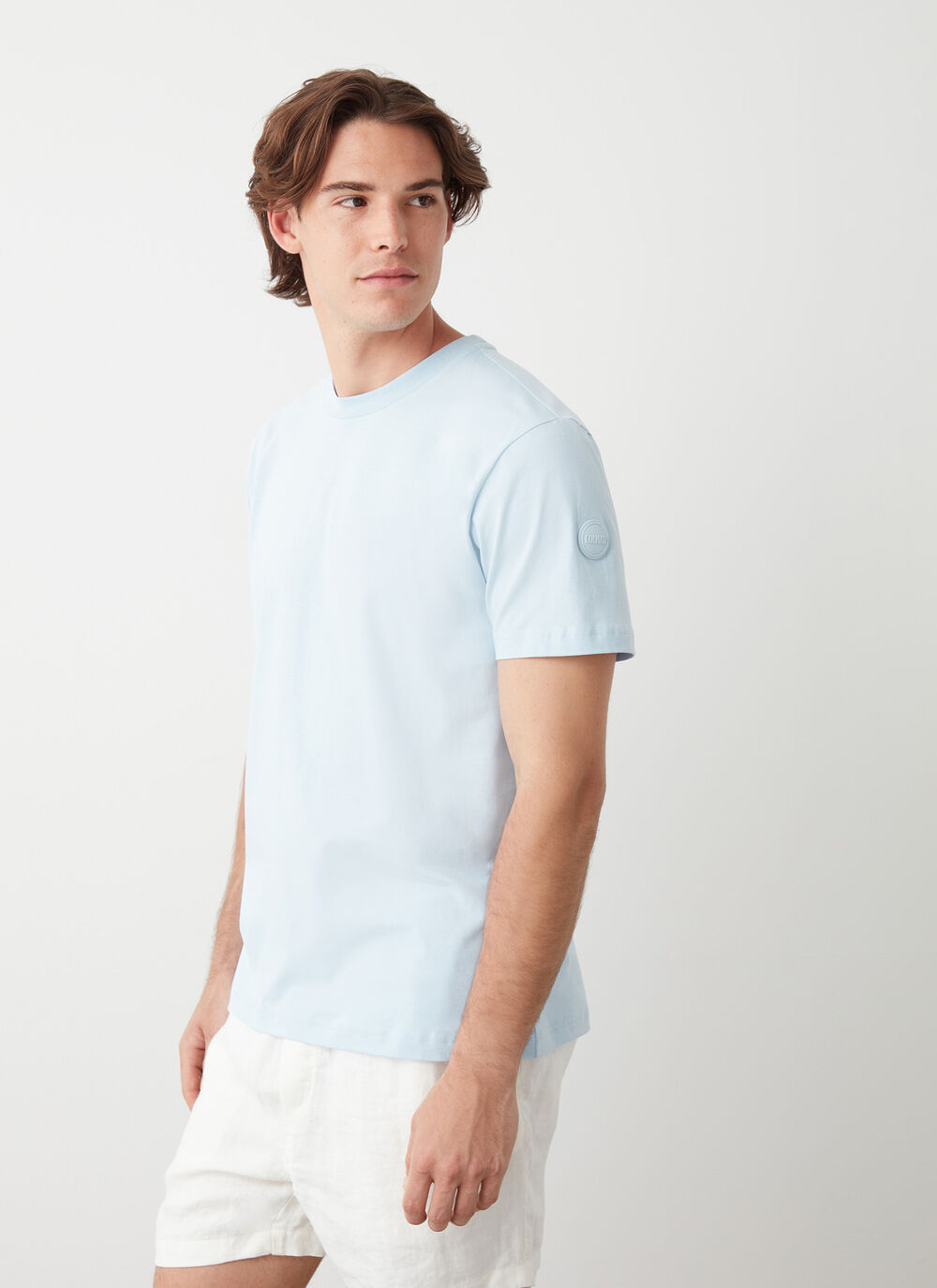 Solid-color short-sleeved T-shirt image number 1