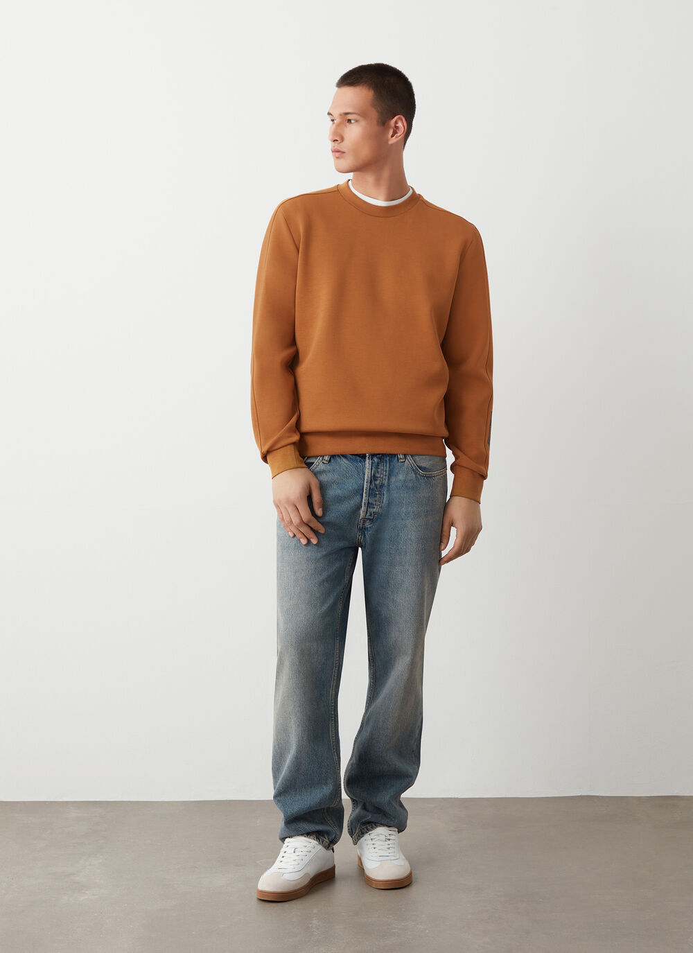 Round-neck sweatshirt with logo tape image number 0