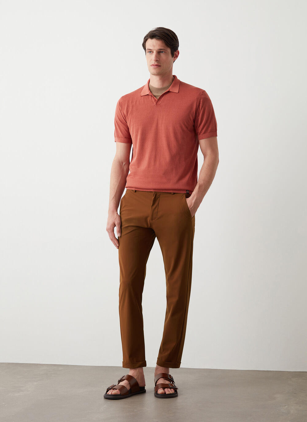 Easy care lightweight trousers with turn-ups image number 1