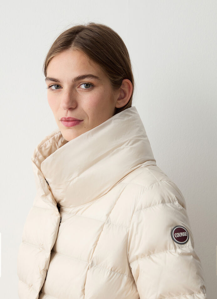 Fitted down jacket with zip and buttons image number 2