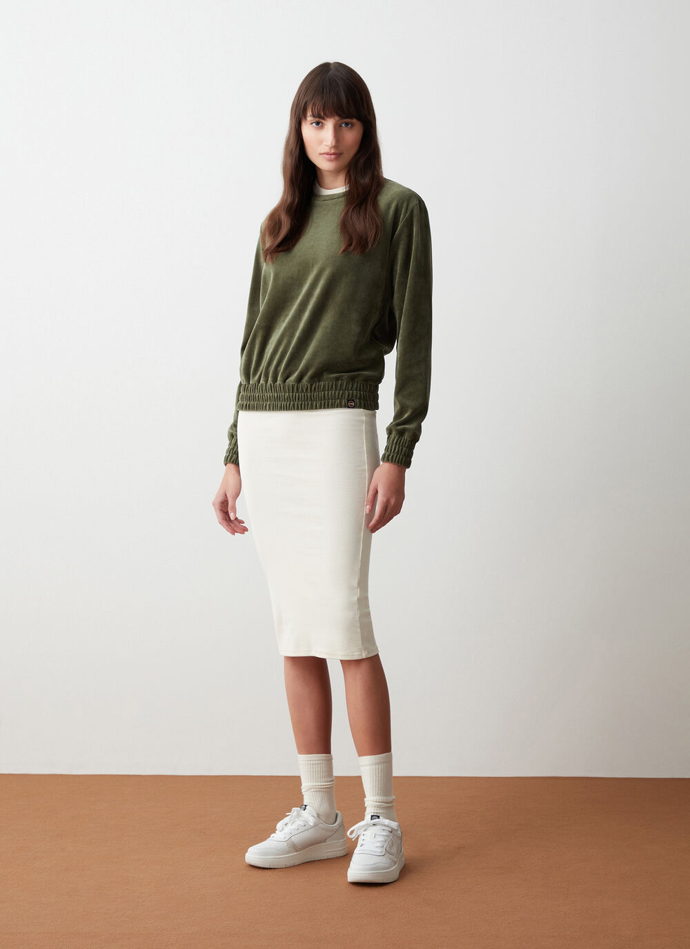 Sweatshirt aus Samt mit Gummizug image number 1