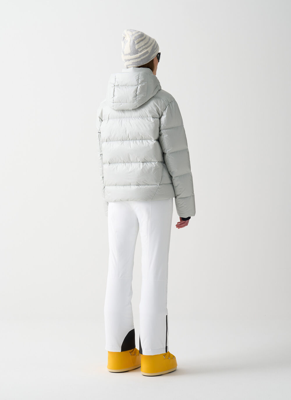 Puffy padded ski jacket image number 3