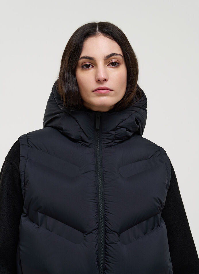 Gilet opaco dal design diagonale  image number 2