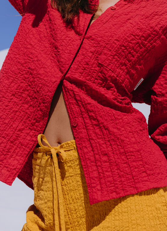 Shirt in crinkled fabric