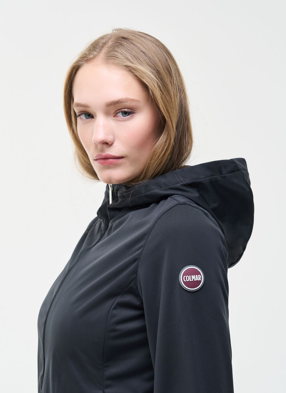 Softshell hooded jacket image number 2