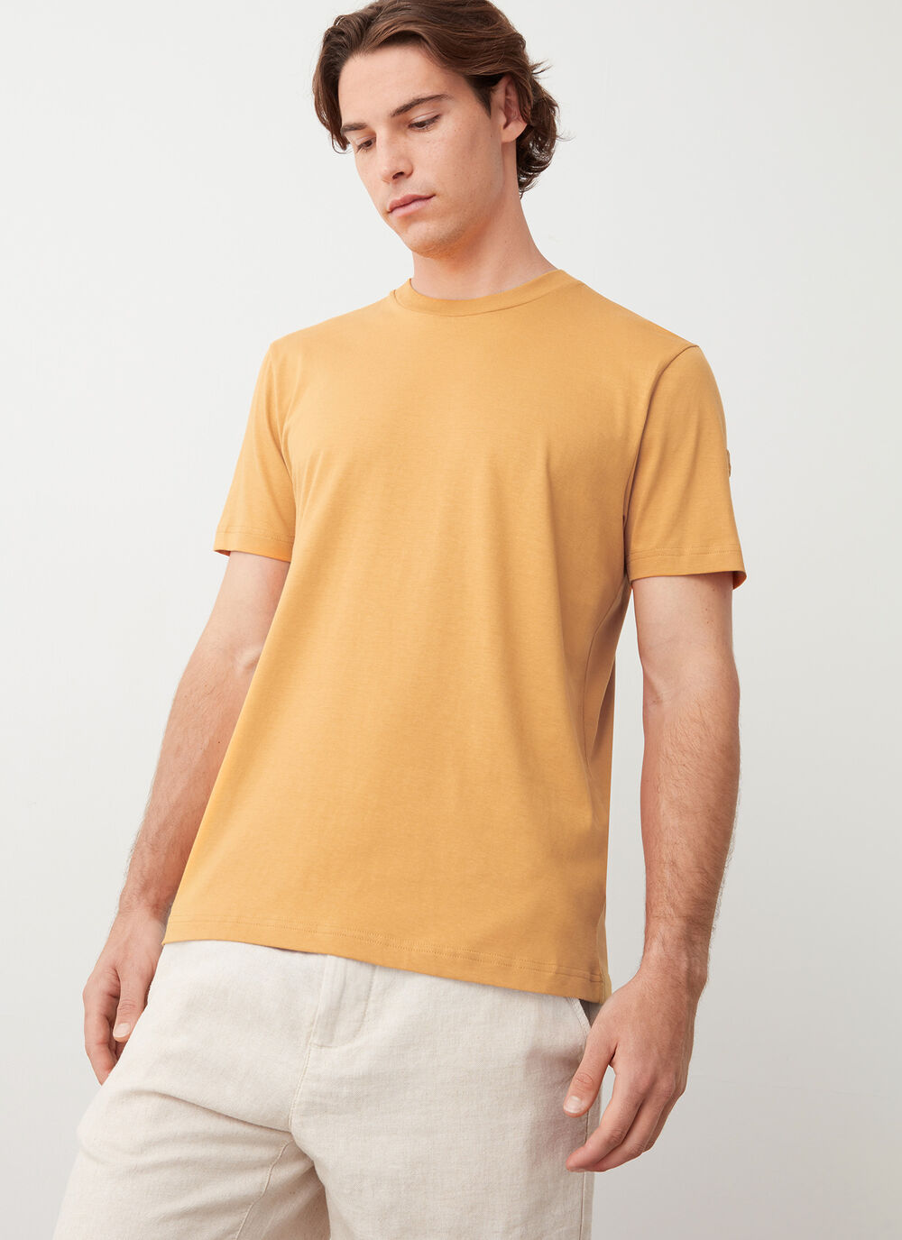 Solid-color short-sleeved T-shirt image number 2
