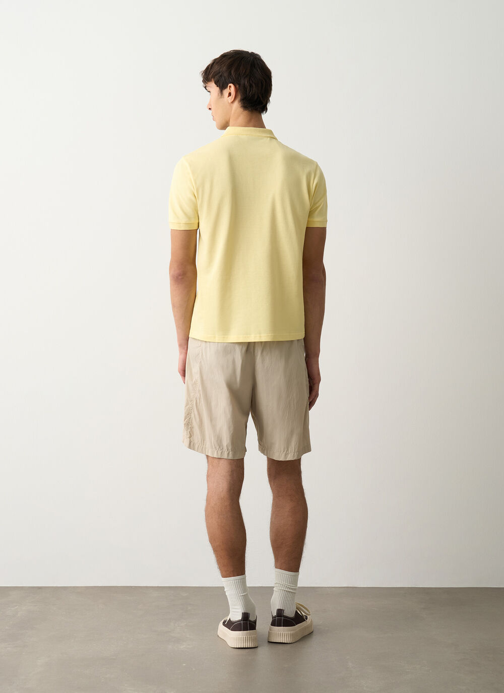 Piqu&eacute; polo-shirt with ribbed trims image number 3