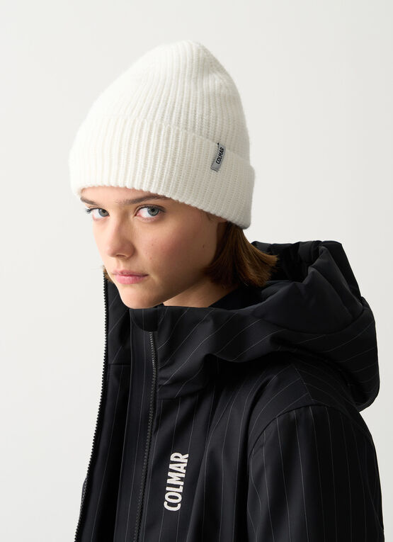 Women's hat with fleece lining