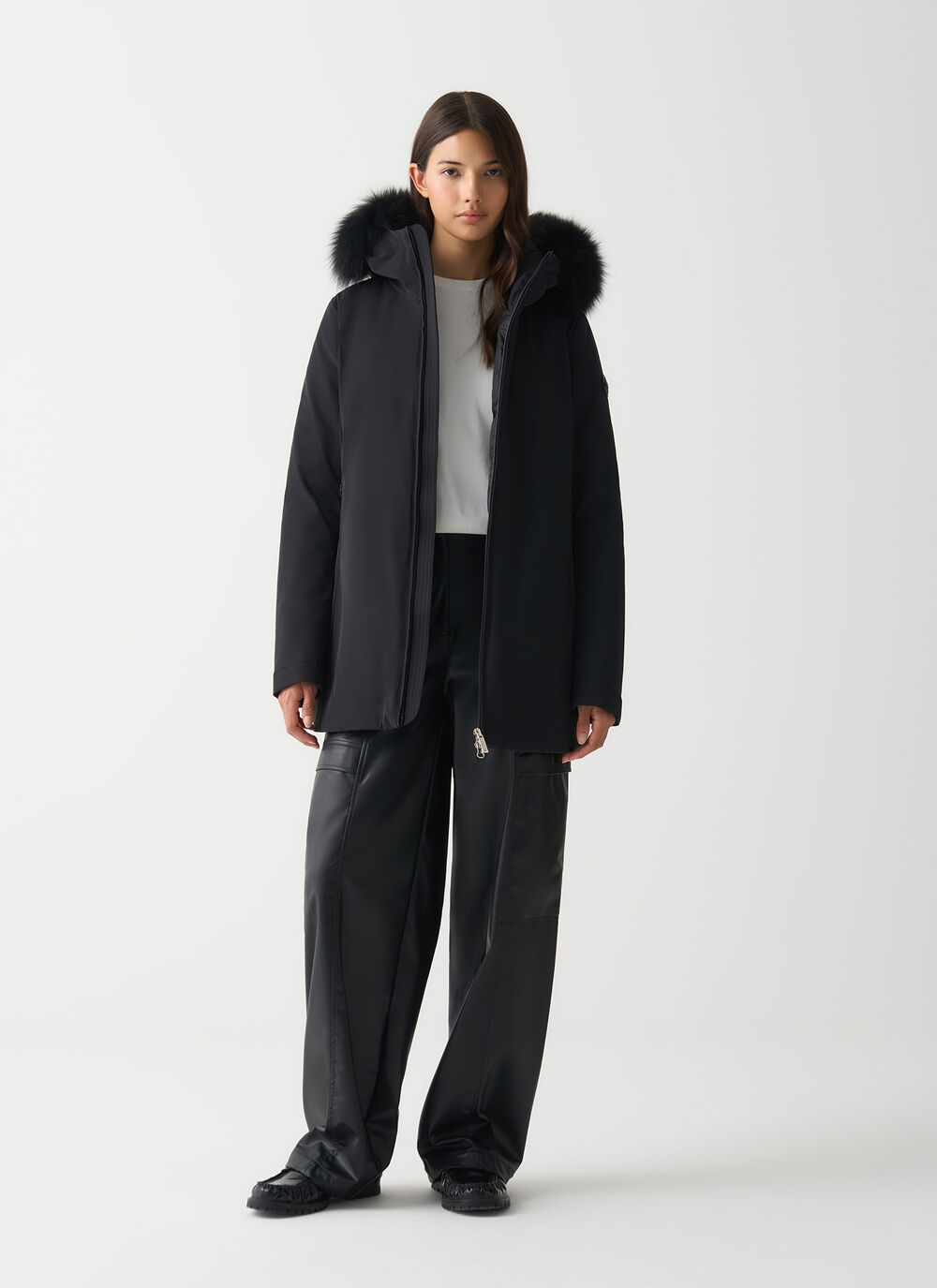 Doudoune imperm&eacute;able avec imitation fourrure image number 0