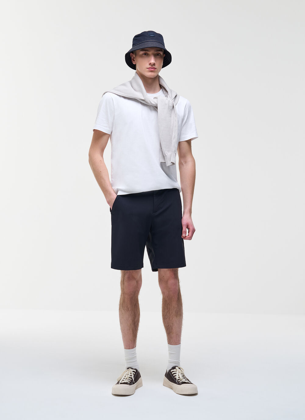Easy-care chino shorts image number 1
