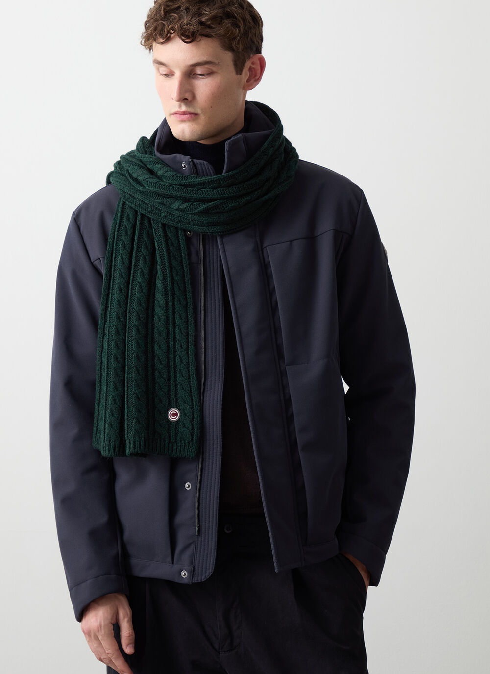 Branded unisex cable-knit scarf image number 0