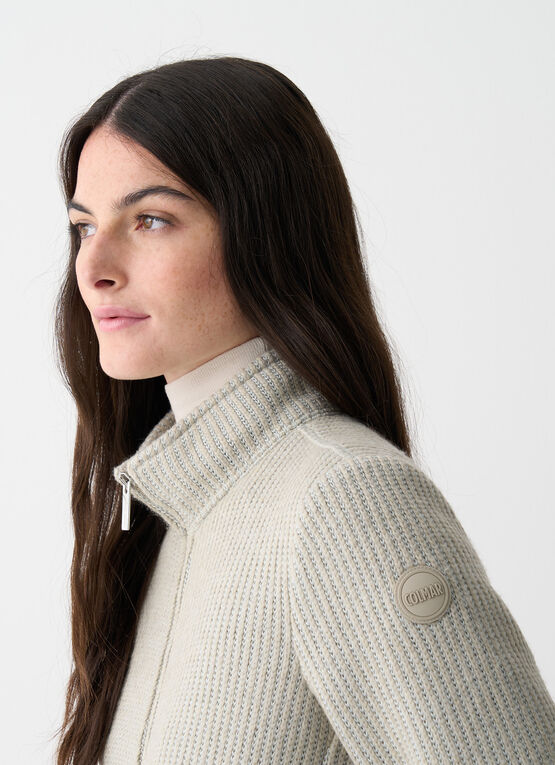Rib-knit pullover with zip