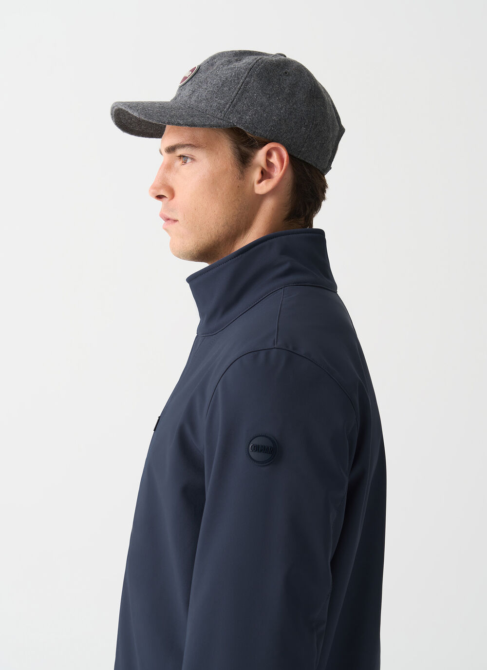 Autumn-weight softshell coat image number 2