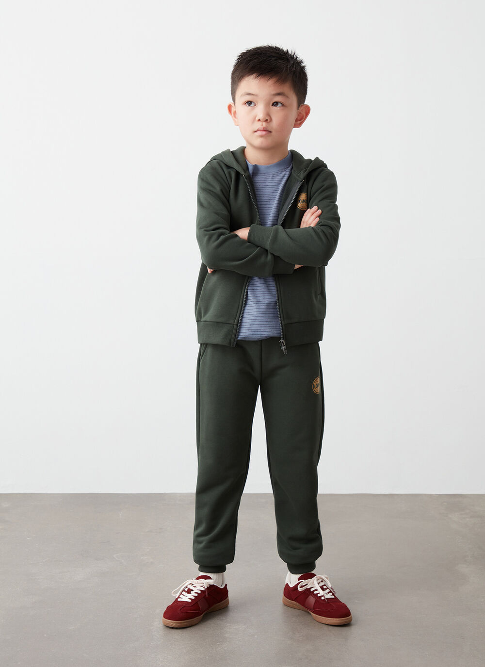 Trainingshose mit Camouflage-Logo image number 1