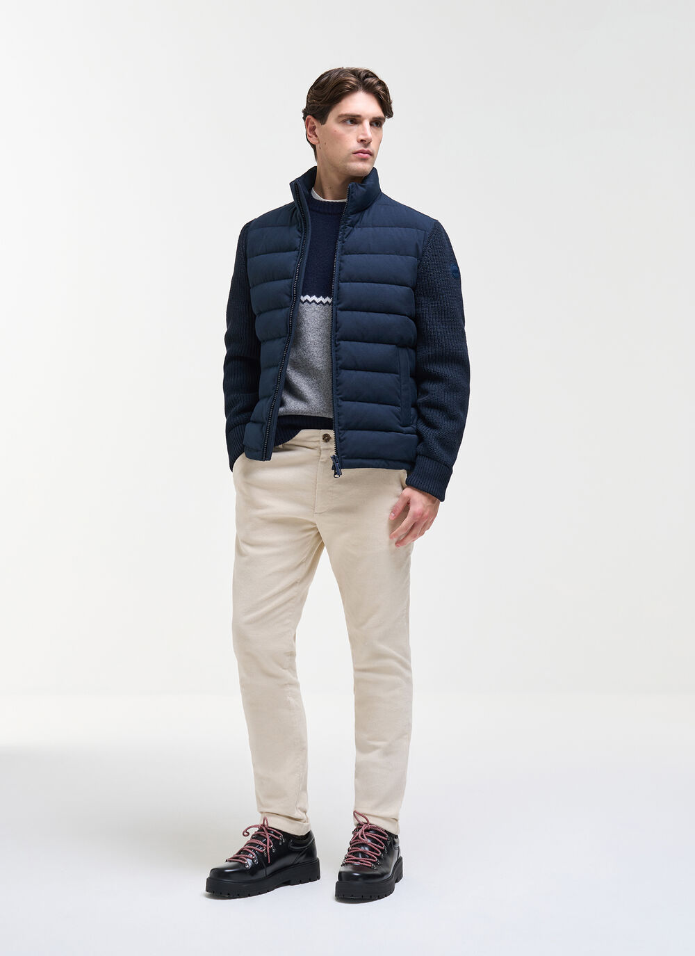 Padded jacket with knit sleeves image number 0