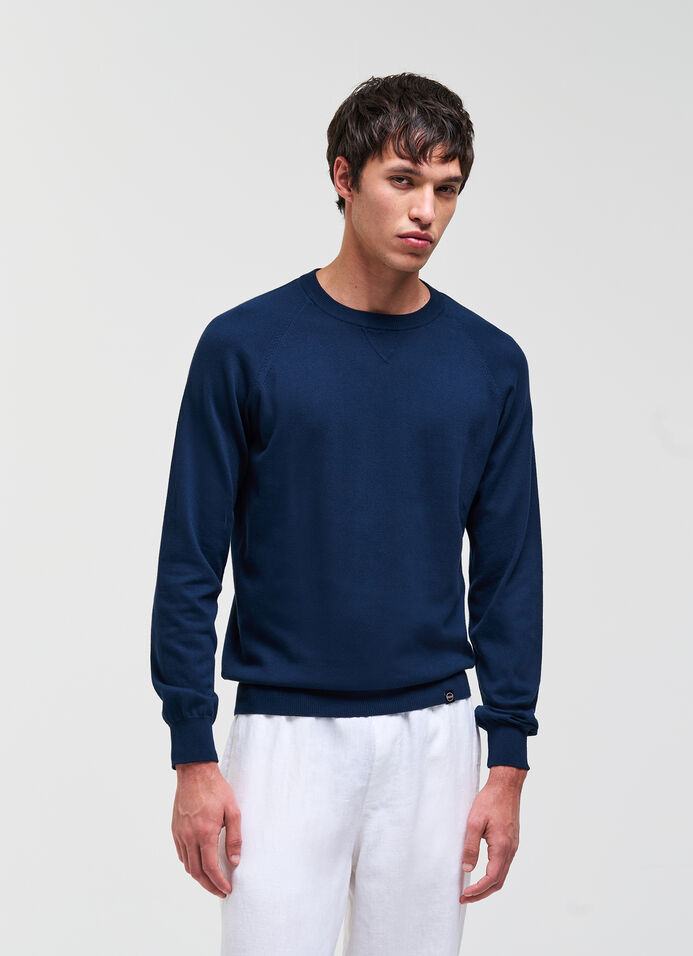 Lightweight crew neck pullover
